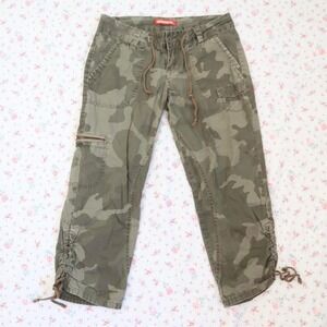 unionbay camo cargo capri pants grunge y2k